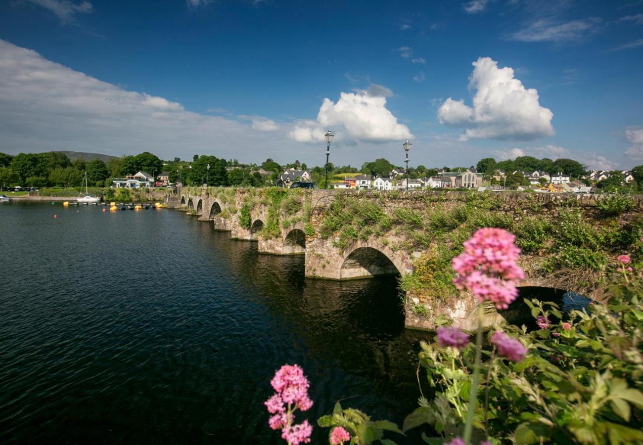 Lakeside Holiday Homes Killaloe Exterior foto